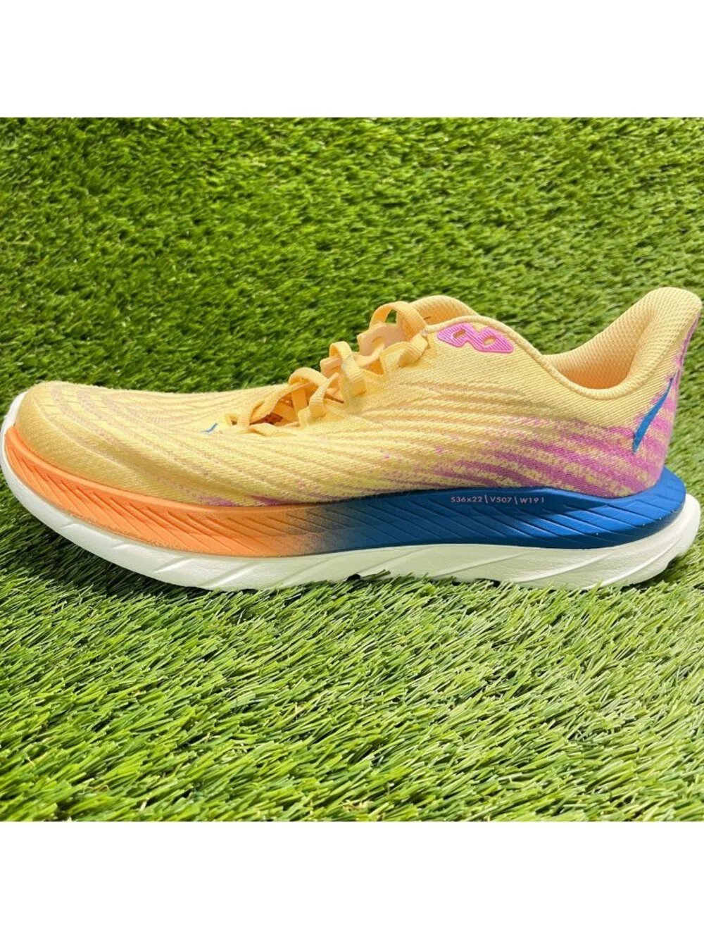 Hoka seller notes